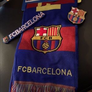 Barcelona Scarf (and 2 magnets)